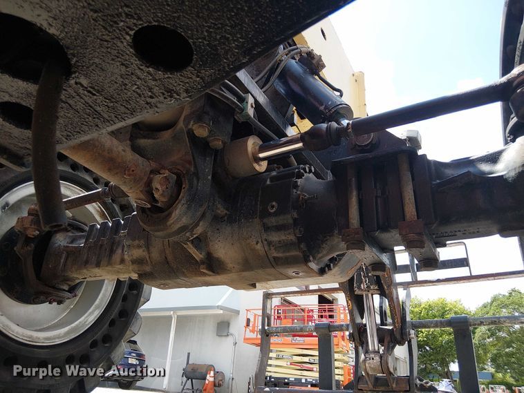 image for item EC3819 2013 JLG G9-43A telehandler