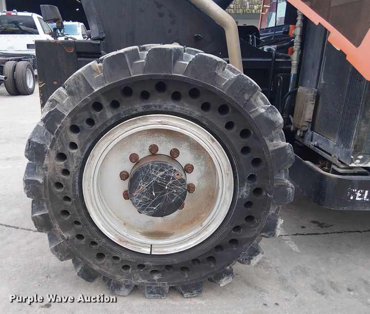 image for item EC3819 2013 JLG G9-43A telehandler