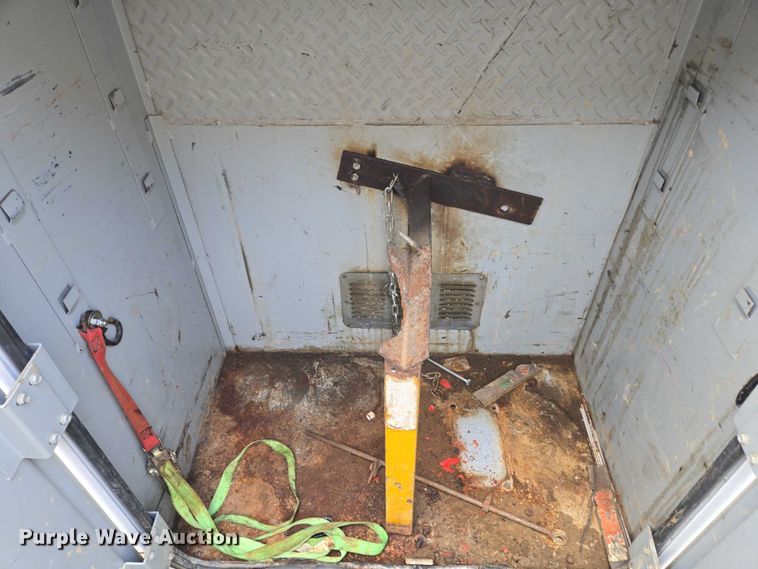 image for item EC4340 2001 Ford F450 Super Duty utility / service truck