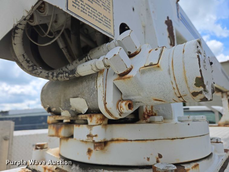 image for item EC4340 2001 Ford F450 Super Duty utility / service truck