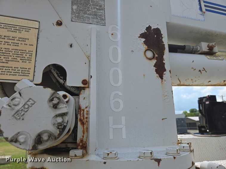 image for item EC4340 2001 Ford F450 Super Duty utility / service truck