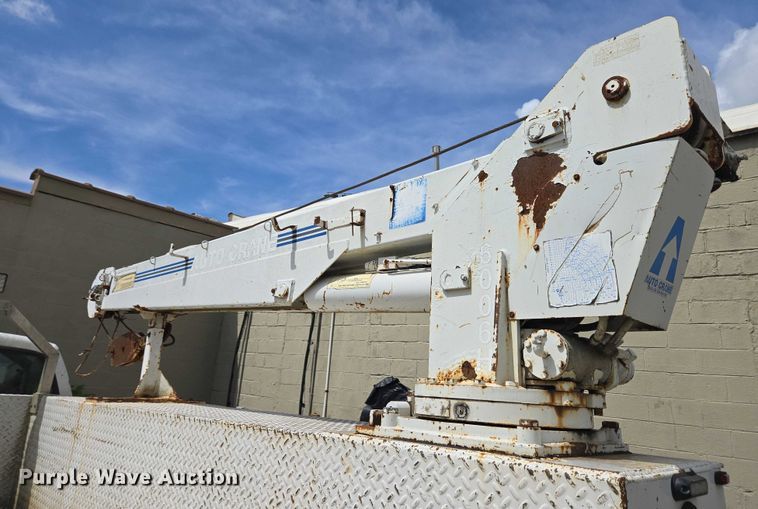 image for item EC4340 2001 Ford F450 Super Duty utility / service truck