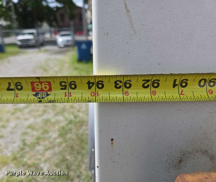 image for item EC4340 2001 Ford F450 Super Duty utility / service truck