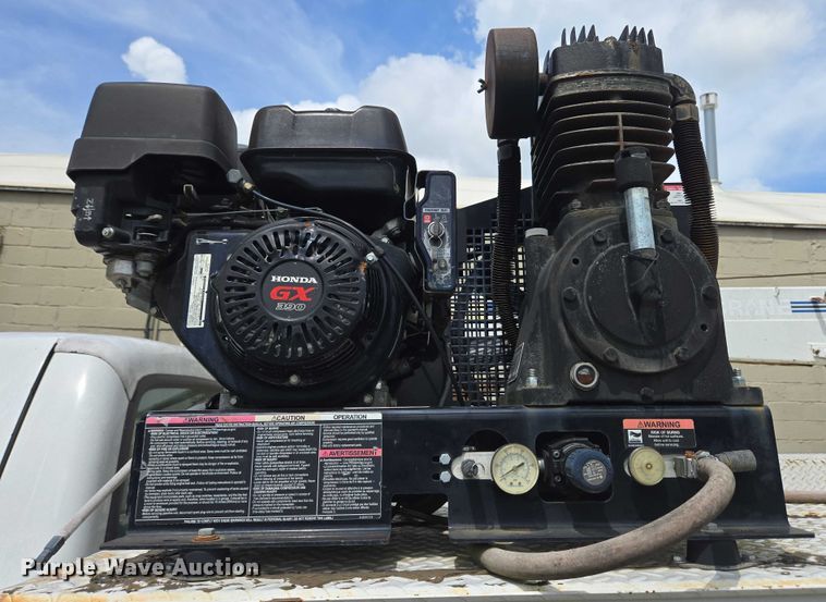 image for item EC4340 2001 Ford F450 Super Duty utility / service truck