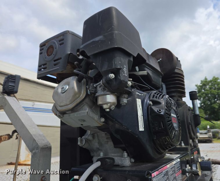 image for item EC4340 2001 Ford F450 Super Duty utility / service truck