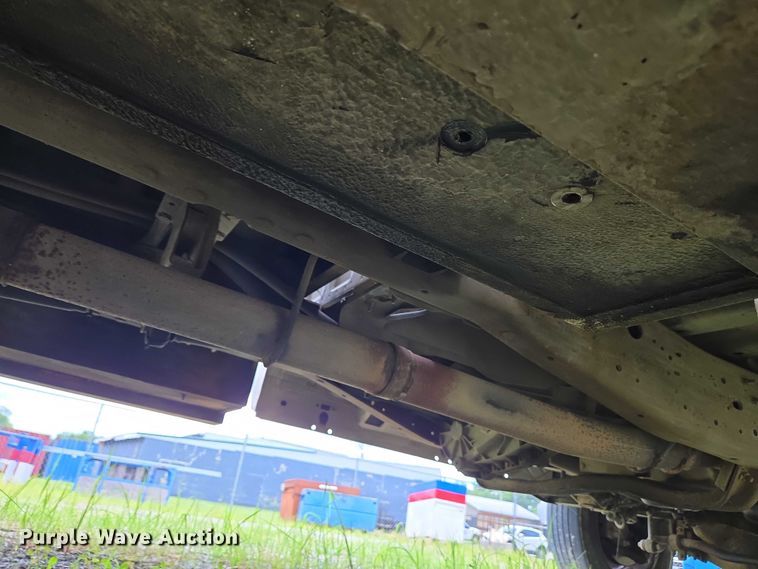 image for item EC4340 2001 Ford F450 Super Duty utility / service truck