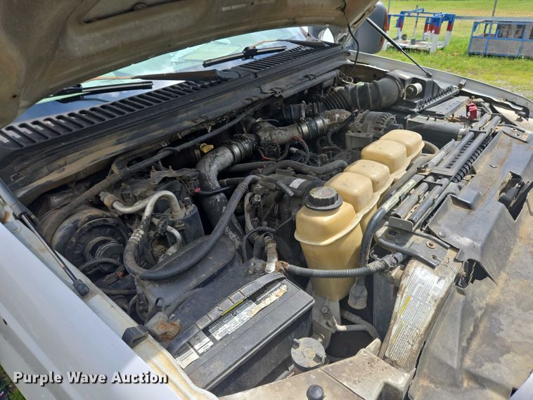 image for item EC4340 2001 Ford F450 Super Duty utility / service truck