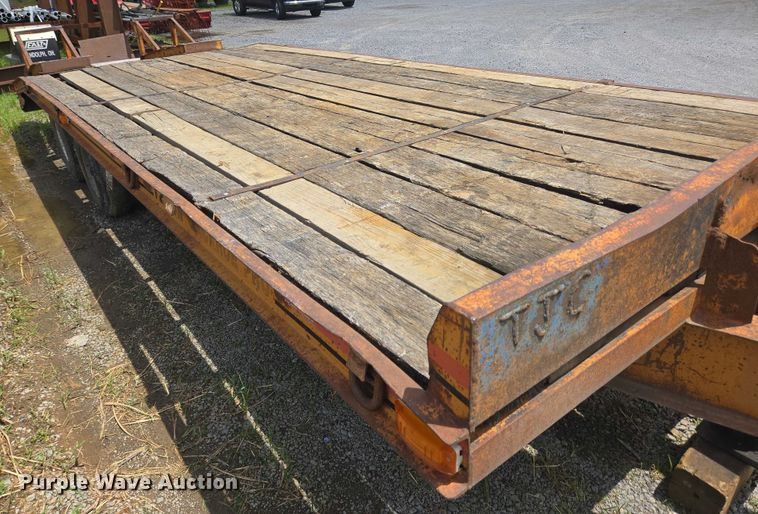 image for item EC4343 1993 Econoline Trailers equipment trailer