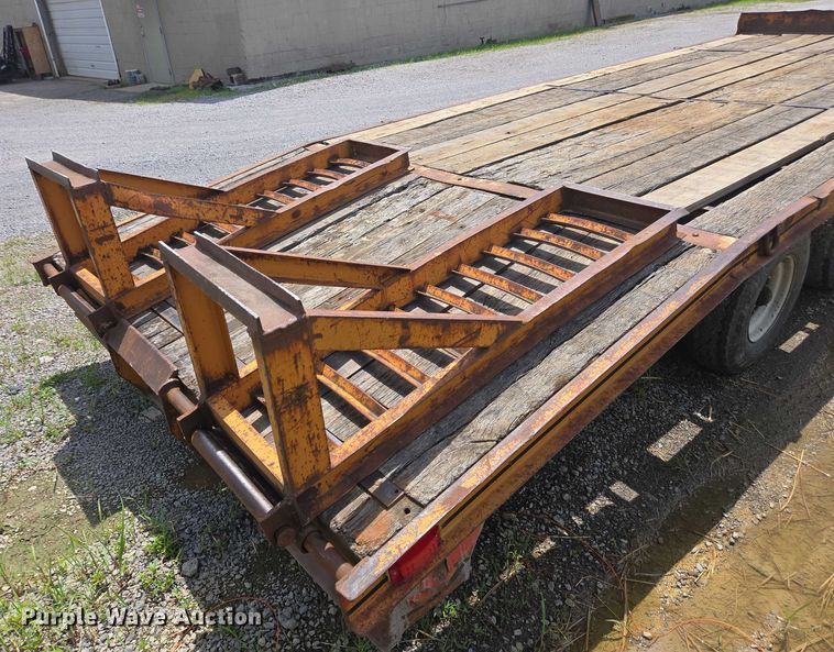 image for item EC4343 1993 Econoline Trailers equipment trailer