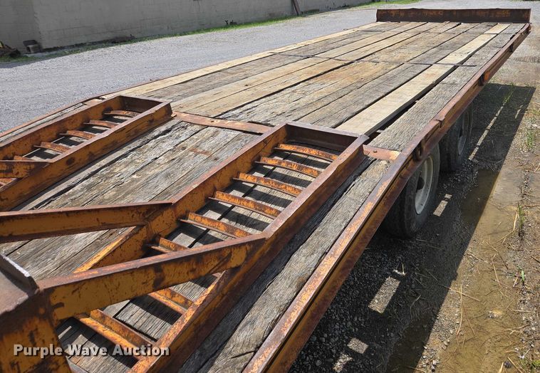 image for item EC4343 1993 Econoline Trailers equipment trailer
