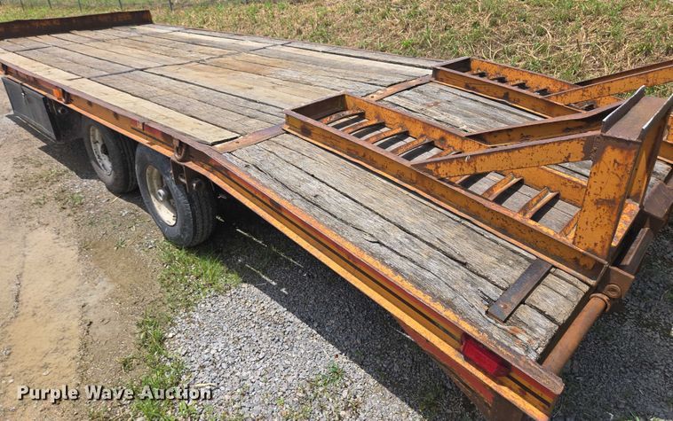 image for item EC4343 1993 Econoline Trailers equipment trailer
