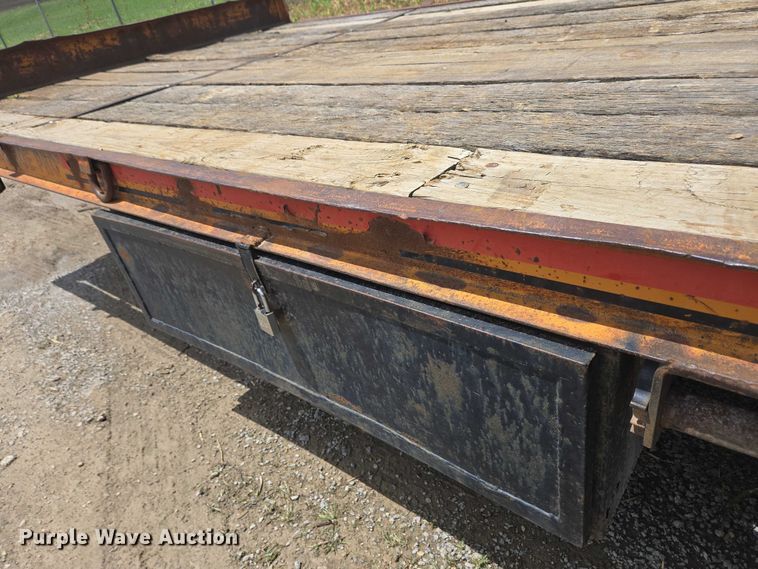image for item EC4343 1993 Econoline Trailers equipment trailer