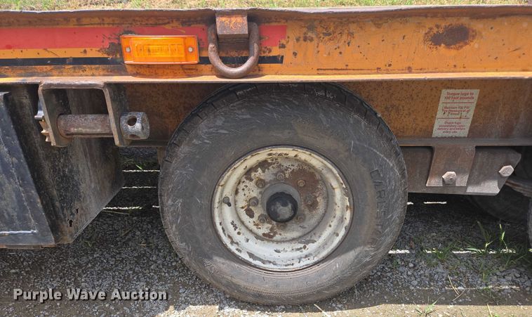 image for item EC4343 1993 Econoline Trailers equipment trailer
