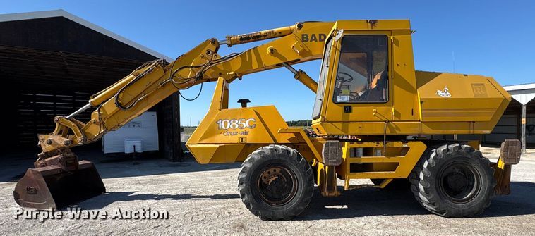 image for item EC4396 Badger 1085C wheeled excavator