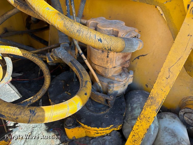 image for item EC4396 Badger 1085C wheeled excavator