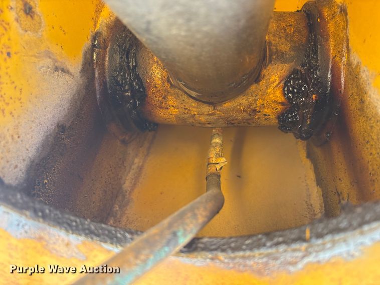 image for item EC4396 Badger 1085C wheeled excavator