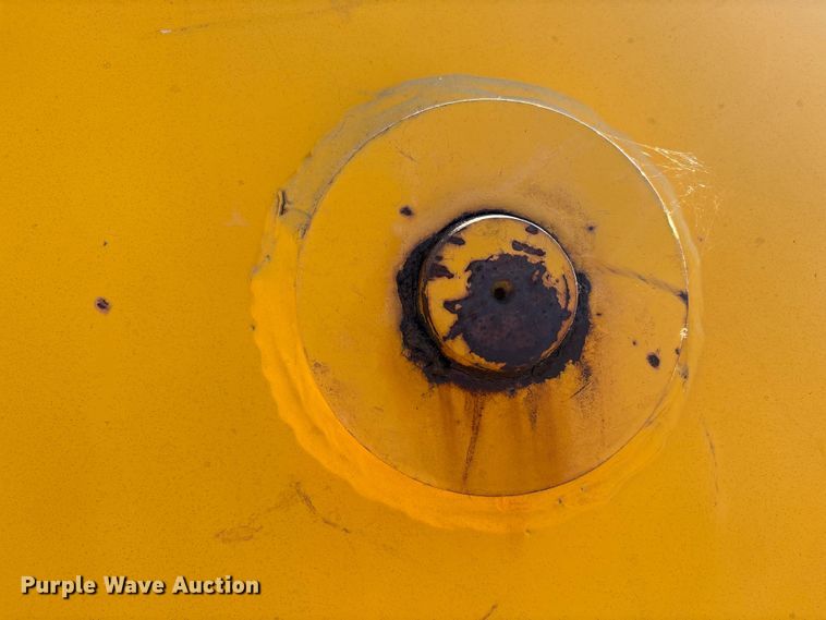 image for item EC4396 Badger 1085C wheeled excavator