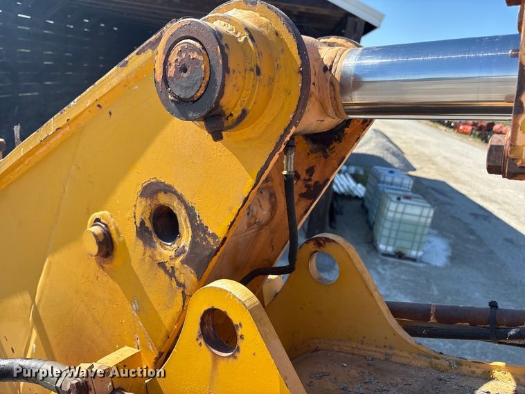 image for item EC4396 Badger 1085C wheeled excavator