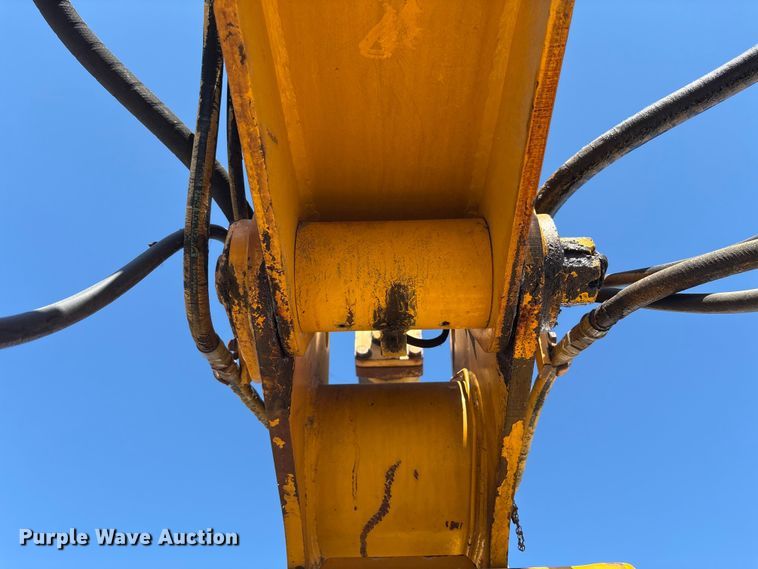 image for item EC4396 Badger 1085C wheeled excavator