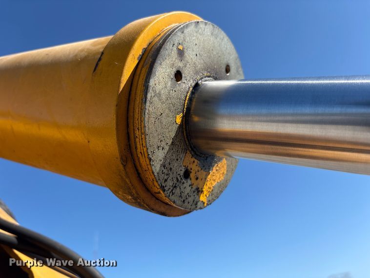 image for item EC4396 Badger 1085C wheeled excavator