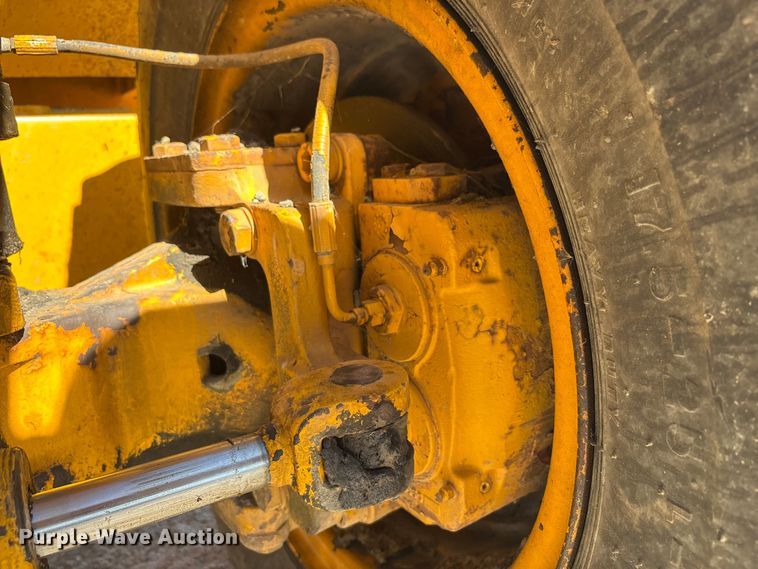 image for item EC4396 Badger 1085C wheeled excavator