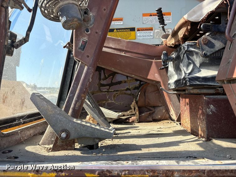 image for item EC4396 Badger 1085C wheeled excavator