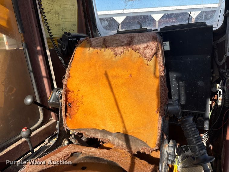 image for item EC4396 Badger 1085C wheeled excavator