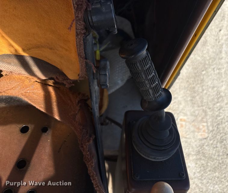 image for item EC4396 Badger 1085C wheeled excavator