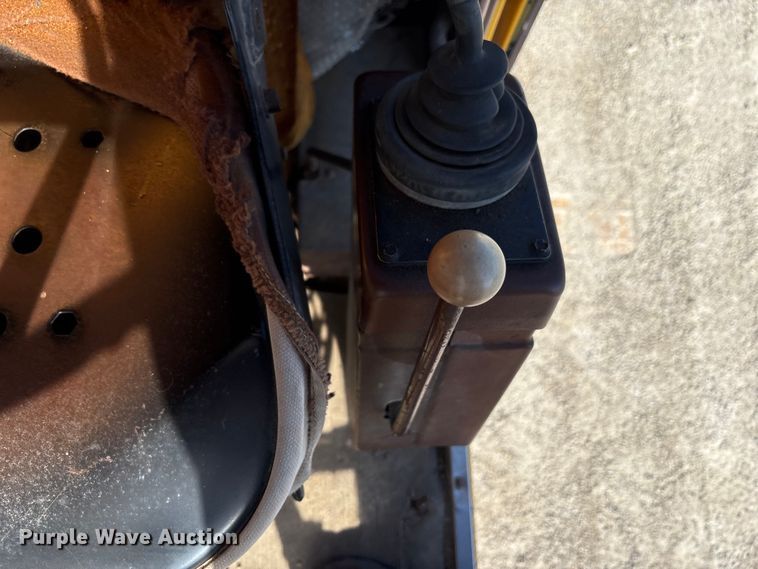 image for item EC4396 Badger 1085C wheeled excavator