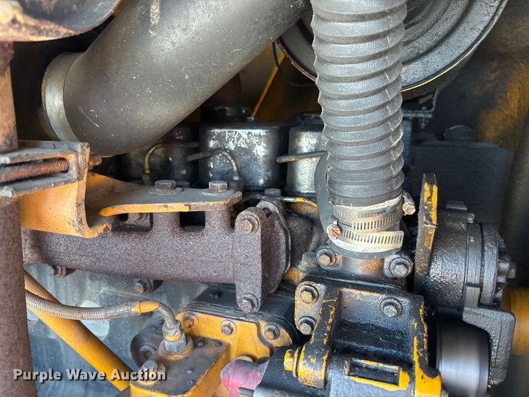 image for item EC4396 Badger 1085C wheeled excavator