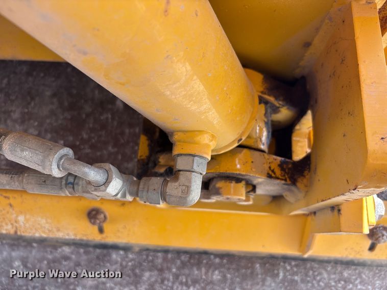 image for item EC4397 2016 Sakai SW990-1 double drum vibratory roller