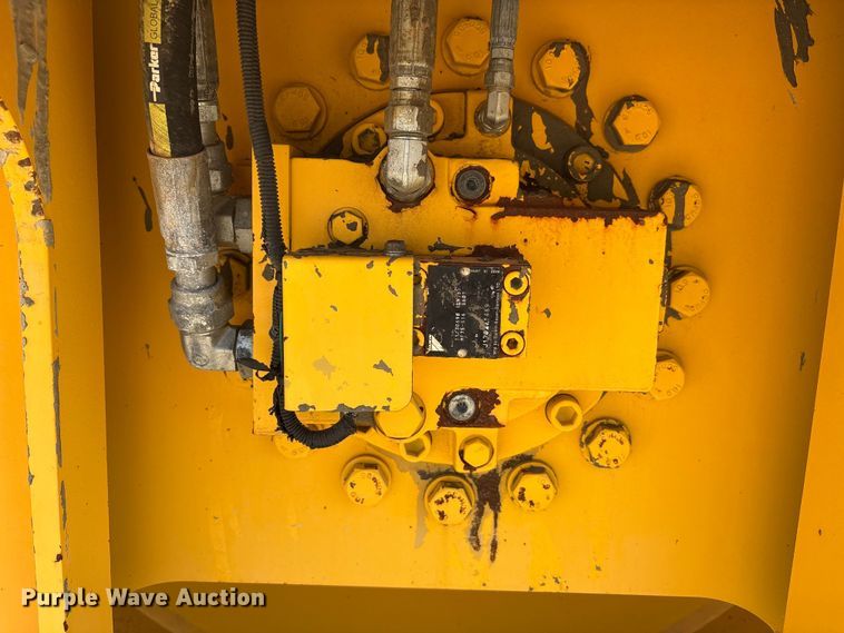 image for item EC4397 2016 Sakai SW990-1 double drum vibratory roller