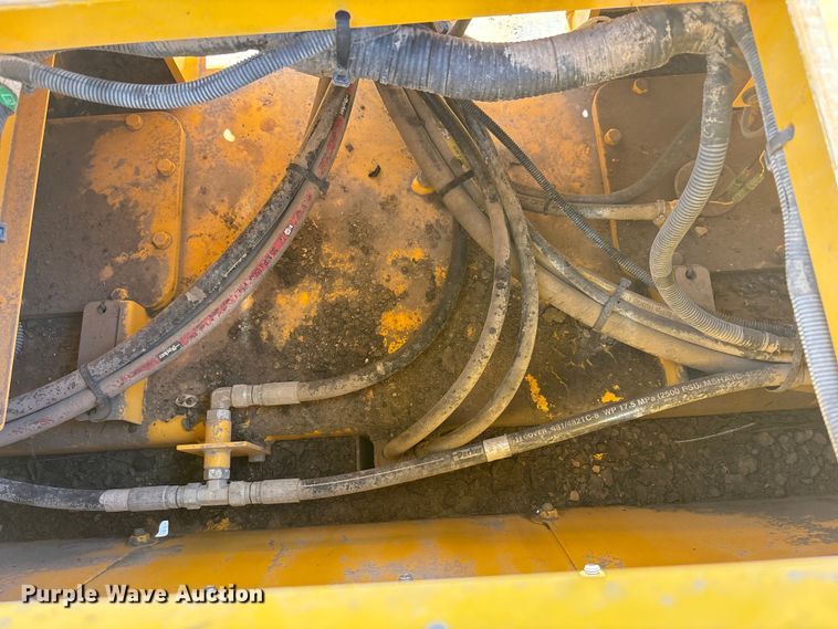 image for item EC4397 2016 Sakai SW990-1 double drum vibratory roller