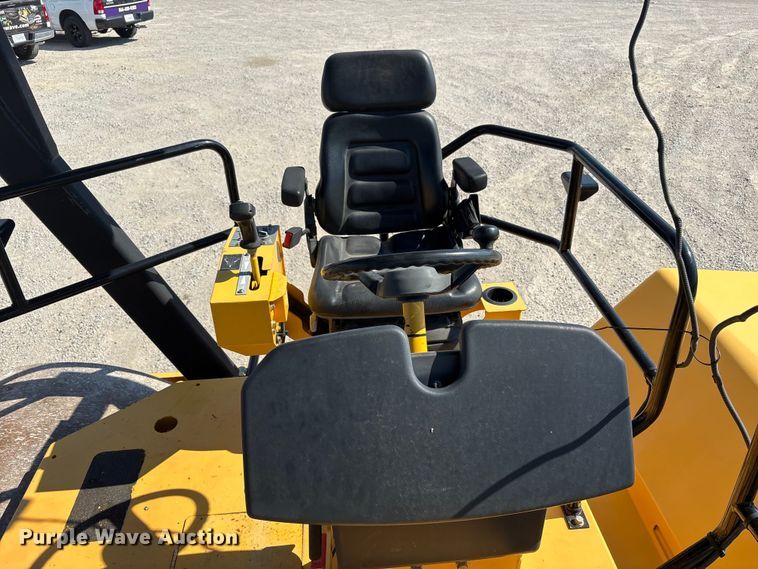 image for item EC4397 2016 Sakai SW990-1 double drum vibratory roller