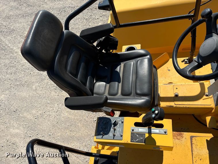 image for item EC4397 2016 Sakai SW990-1 double drum vibratory roller