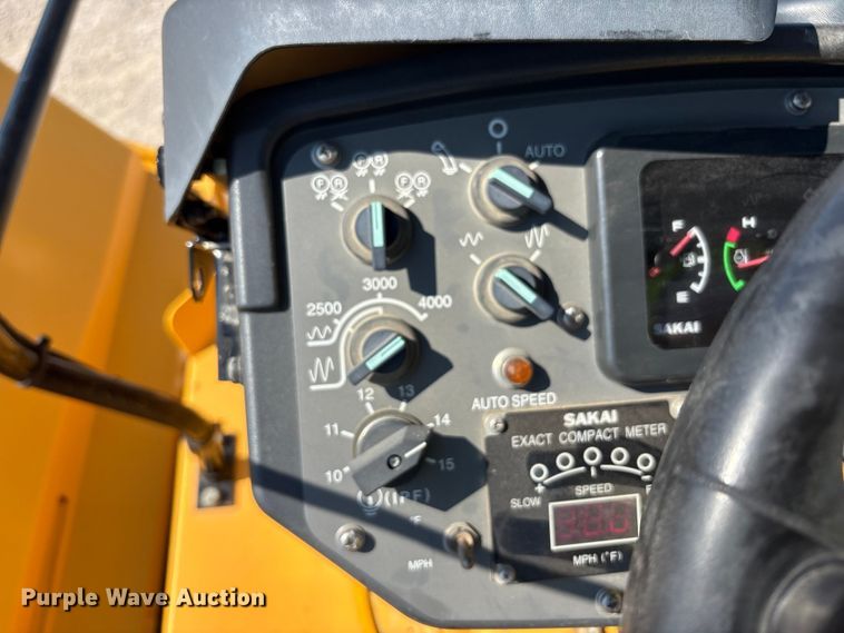 image for item EC4397 2016 Sakai SW990-1 double drum vibratory roller