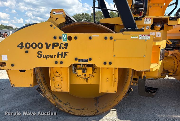 image for item EC4397 2016 Sakai SW990-1 double drum vibratory roller