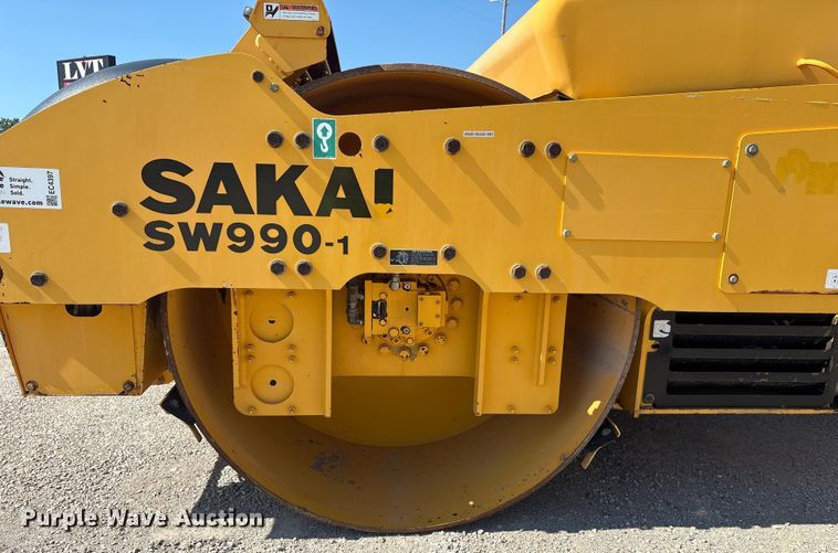 image for item EC4397 2016 Sakai SW990-1 double drum vibratory roller