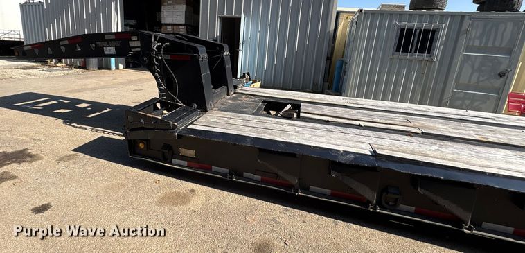 image for item EC4403 1995 Trail King Industries lowboy equipment trailer