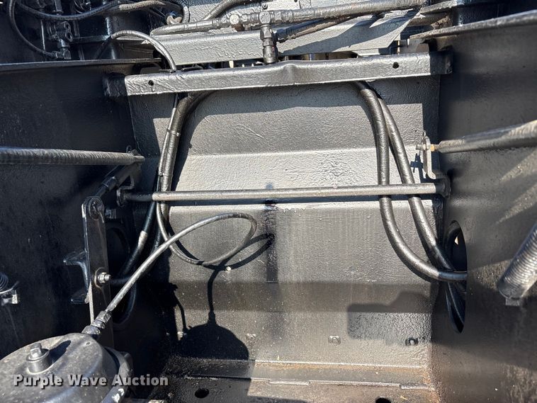 image for item EC4403 1995 Trail King Industries lowboy equipment trailer