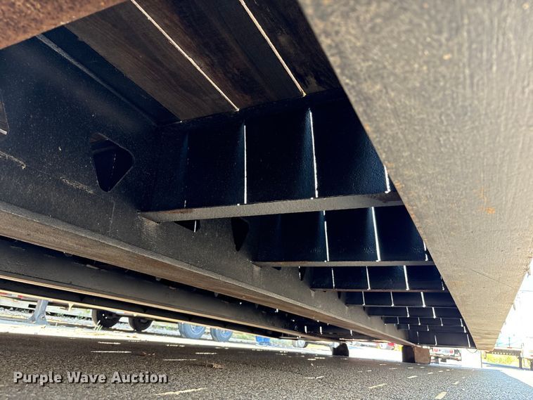 image for item EC4403 1995 Trail King Industries lowboy equipment trailer