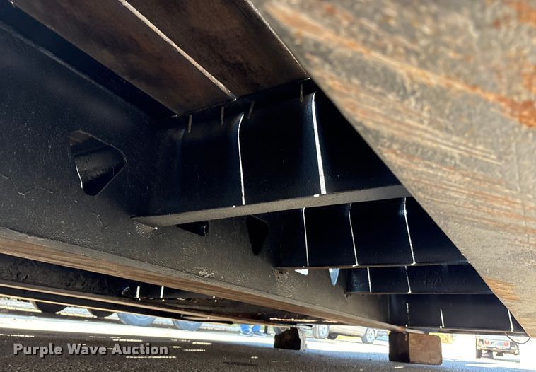 image for item EC4403 1995 Trail King Industries lowboy equipment trailer