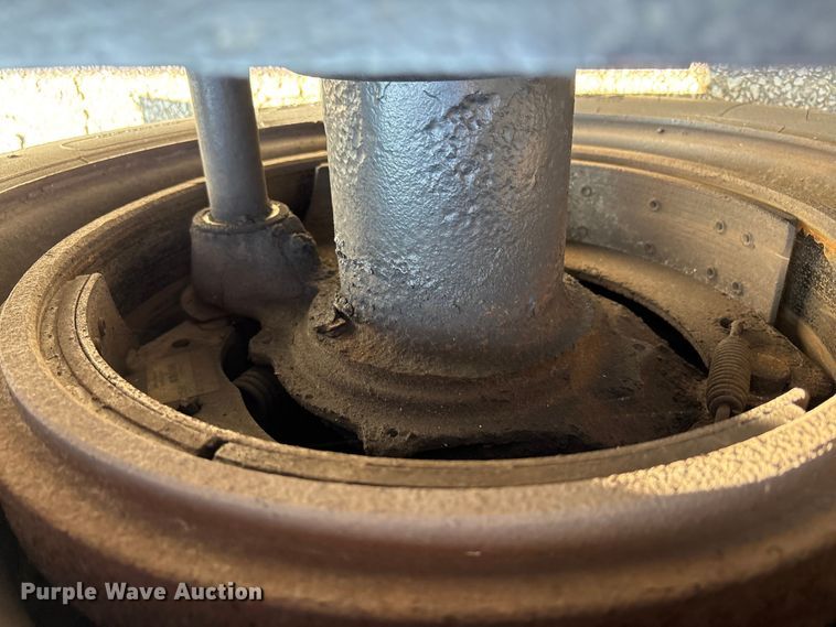 image for item EC4403 1995 Trail King Industries lowboy equipment trailer