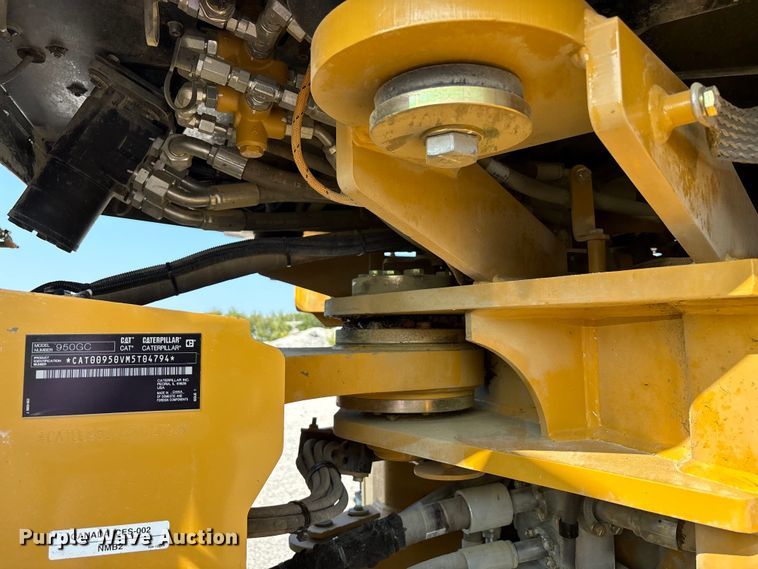 image for item EC4421 2022 Caterpillar 950GC wheel loader