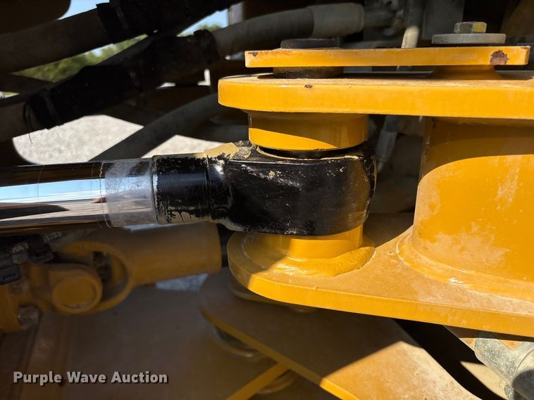 image for item EC4421 2022 Caterpillar 950GC wheel loader