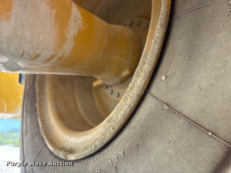 image for item EC4421 2022 Caterpillar 950GC wheel loader