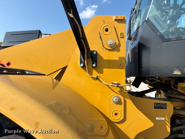 image for item EC4421 2022 Caterpillar 950GC wheel loader