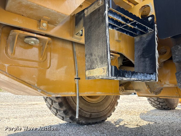 image for item EC4421 2022 Caterpillar 950GC wheel loader