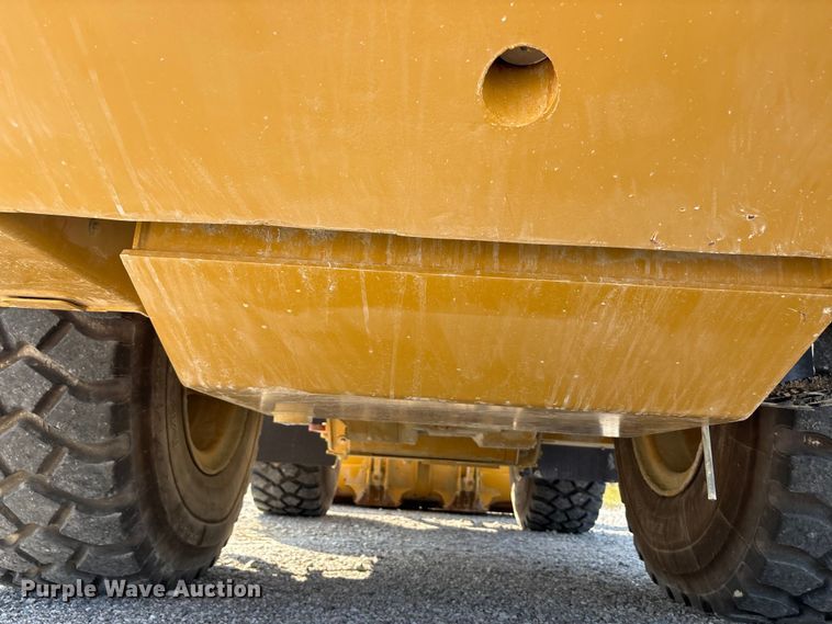 image for item EC4421 2022 Caterpillar 950GC wheel loader