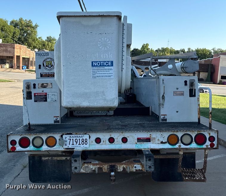 image for item ED4462 2011 Ford F450 bucket truck